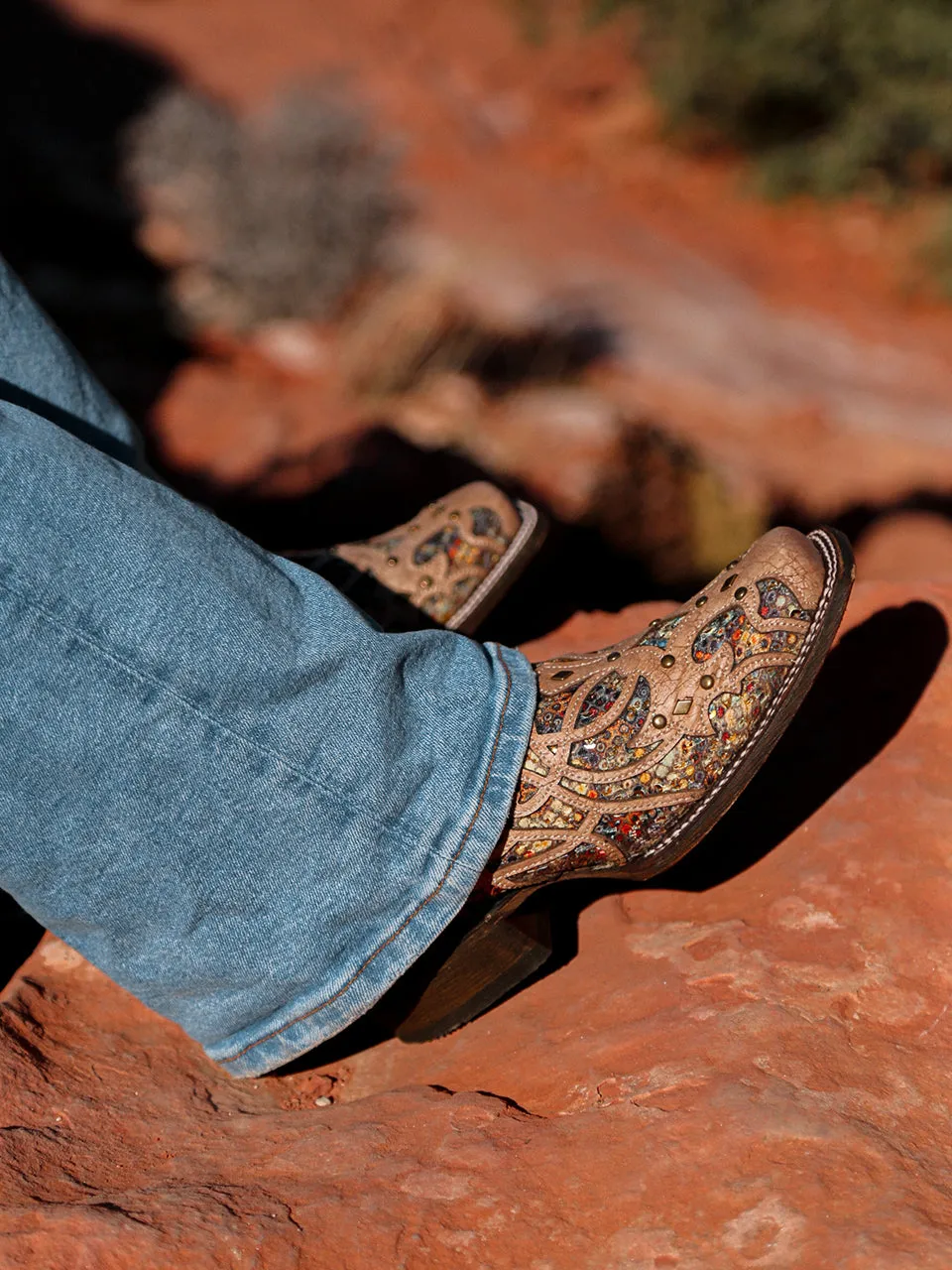 C3405 - WOMEN'S MULTICOLOR GLITTERED INLAY BONE COLOR SQUARE TOE COWBOY BOOT