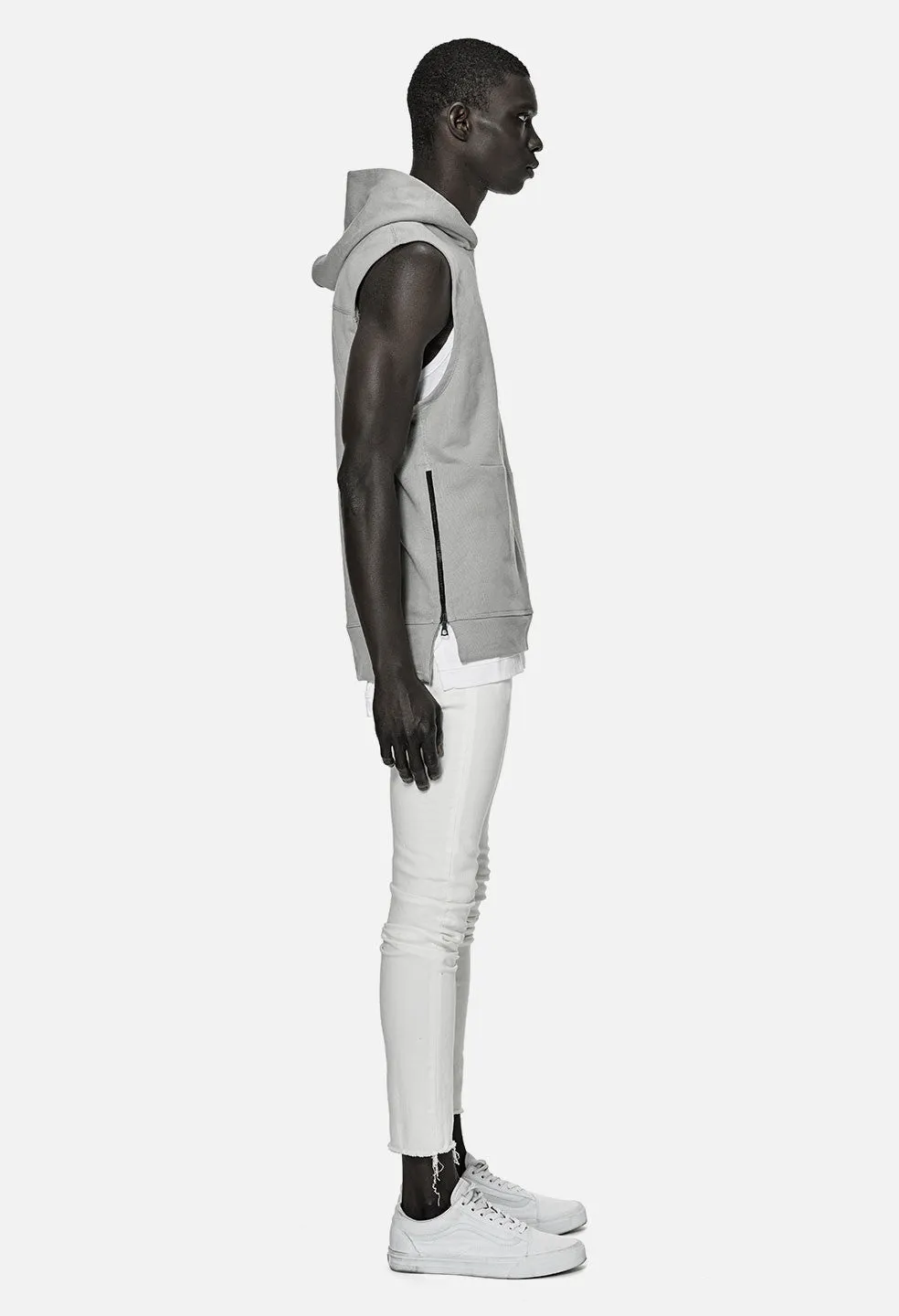 Sleeveless Hooded Villain / Plaster