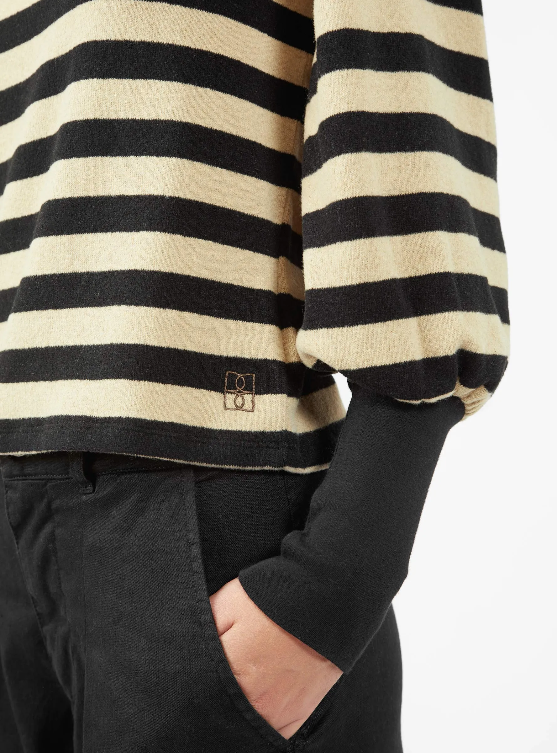 Vidoum Sweater Beige & Black Stripe